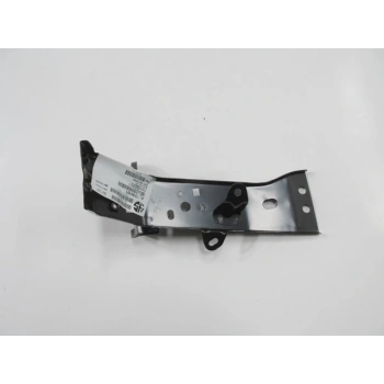 MAZDA 3- SD/HB- 14/16; ÖN TAMPON ÇAMURLUK BAĞLANTI BRAKETİ SOL (TW)