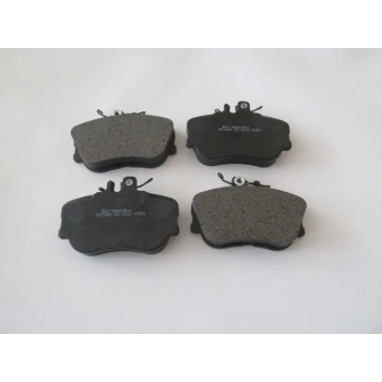 MERCEDES C CLASS- W202- 93/99; ÖN FREN BALATASI (KABLOSUZ) (DİSK)(108X74,7X19,5)(BRAMAX)