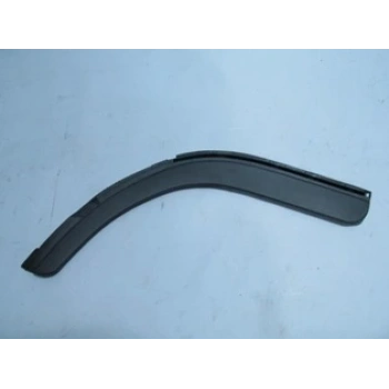 MITSUBISHI CANTER- FUSO- 06/12; ÇAMURLUK AĞZI PLASTİĞİ SOL (FE711) (BFN)