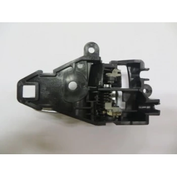 MITSUBISHI LANCER- 08/16; ÖN KAPI İÇ AÇMA KOLU SOL (ELCEĞİ NİKELAJLI) (TYG)