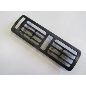 OPEL VECTRA- A- 88/95; ÖN GÖĞÜS ORTA ÜFLEME PETEĞİ SAĞ/SOL SİYAH (YAPIŞTIRILABİLİR TİP) (DİFİZÖR)