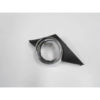 PEUGEOT 207- 06/09; SİS LAMBA KAPAĞI SOL SİYAH SİS DELİKLİ (SİS ÇERÇEVESİ NİKELAJLI)(SPORT TİPİ)