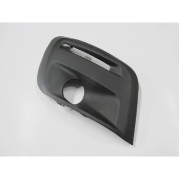 PEUGEOT PARTNER- VAN- 16/18; SİS LAMBA KAPAĞI SAĞ (SİS/GÜNDÜZ FARI DELİKLİ)