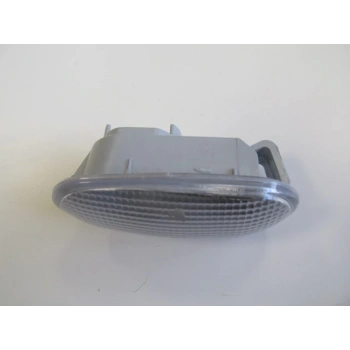 PROTON PERSONA- 97/99; ÇAMURLUK SİNYALİ BEYAZ SAĞ/SOL AYNI (ADET) (EUROLAMP)