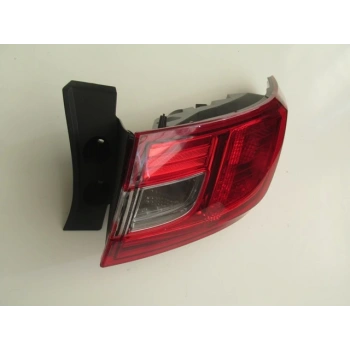 RENAULT CLIO- 4- HB- 13/16; DIŞ STOP LAMBASI SAĞ KIRMIZI/BEYAZ (E MARKLI)