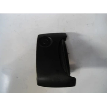 RENAULT KANGOO- 98/03; ORTA KAPI DIŞ AÇMA KOLU SAĞ ANAHTAR DELİKSİZ SİYAH (HUSHAN)