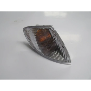 RENAULT MEGANE- 1- 98/99; ÖN SİNYAL SAĞ BEYAZ (PLEKSAN)