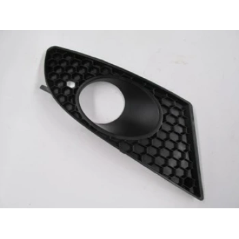 SEAT LEON- 05/09; SİS LAMBA KAPAĞI SAĞ SİYAH (SİS DELİKLİ) (TYG)