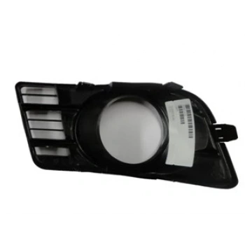 SUZUKI SWIFT- 08/11; SİS LAMBA KAPAĞI SAĞ SİS DELİKLİ (TYG)