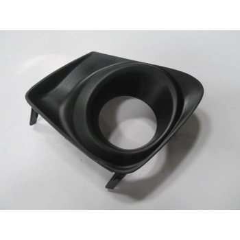 TOYOTA COROLLA- E150- 10/13; SİS LAMBA KAPAĞI SAĞ SİS DELİKLİ (CASP)