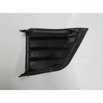 TOYOTA COROLLA- NDE180- 13/16; SİS LAMBA KAPAĞI SAĞ SİYAH (SİS DELİKSİZ) (TW)