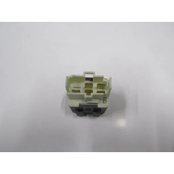 UNIVERSAL UNIVERSAL-; ROLE (5 UÇLU) SİYAH (H271 TİPİ) TÜM JAPON/KORE ARAÇLAR İÇİN