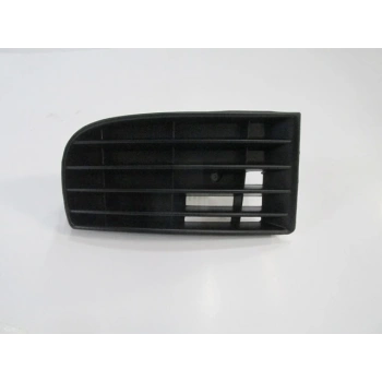 VOLKSWAGEN GOLF- 5- 04/09; SİS LAMBA KAPAĞI SAĞ SİYAH (SİS DELİKSİZ) (TW)