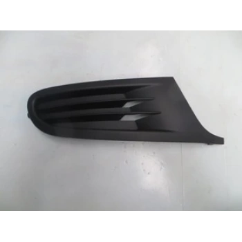 VOLKSWAGEN GOLF- 6- 09/12; SİS LAMBA KAPAĞI SAĞ SİS DELİKSİZ/SİYAH (TW)