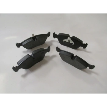 VOLVO S70- 97/00; ÖN FREN BALATASI 2,0/2,3/2,4 (KABLOSUZ)(DİSK)(156,8X58,7X18,5) (BRAMAX)