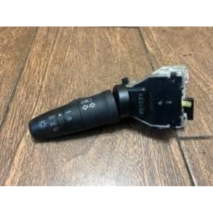 FAR-SİNYAL KOLU NİSSAN MİCRA K12 92-00 25540-BG00D