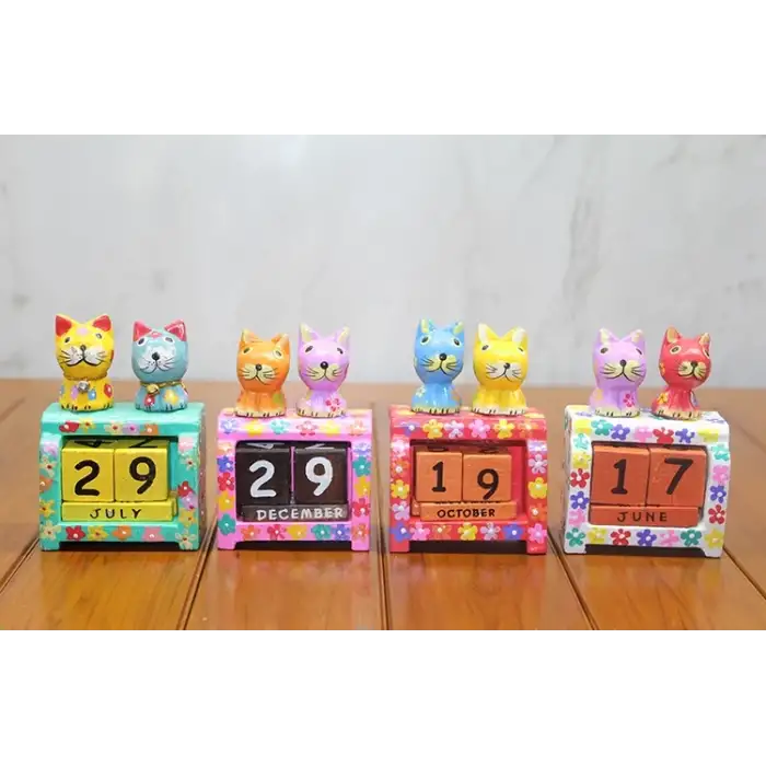 Ahşap Kedili Takvim Polos-23