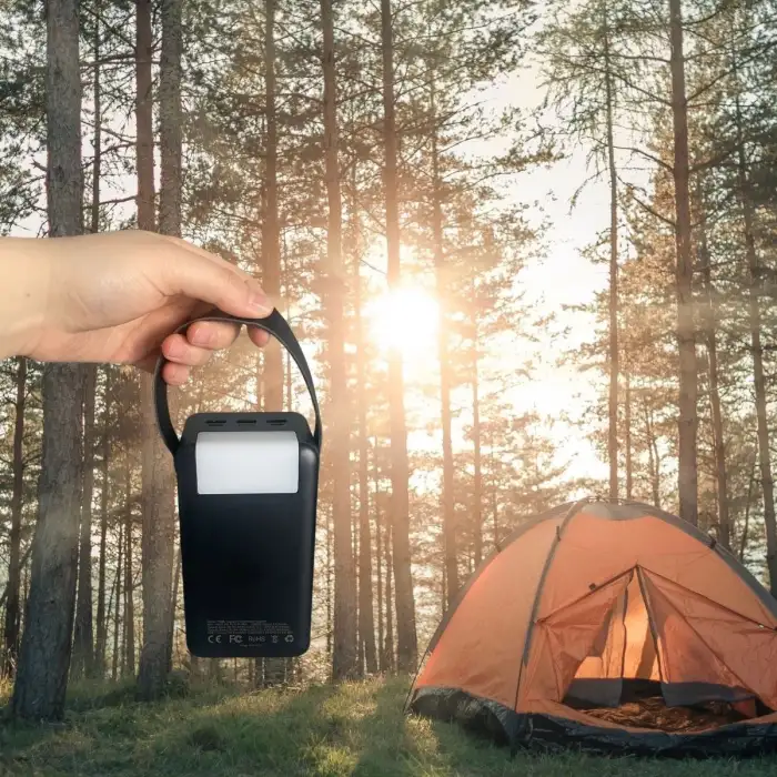 New 60000 mAh 5 Cep telefonunu Aynı Anda Şarj Edebilen Pil Ekranlı El Fenerli Hızlı Şarjlı Powerbank