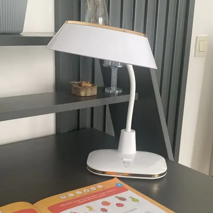 New Dokunmatik 3 Farklı Büyük LED Işıklı Çalışma Masası Üstü Kıvrılabilir Başlıklı Lamba