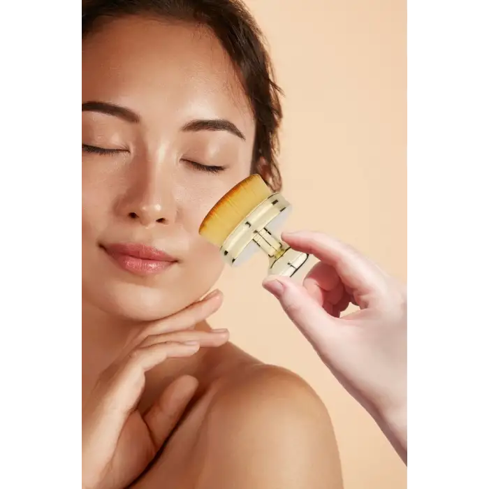 New Profesyonel Geniş Pratik Tutma Saplı Gold Büyük Fondöten Yayma Fırçası