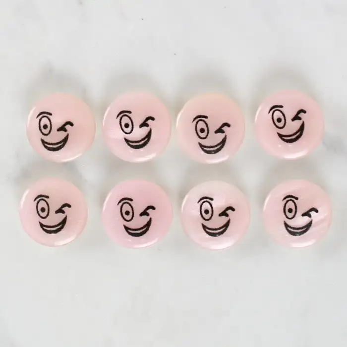 Loren Crafts 8li Gülen Yüz Düğme - 1024