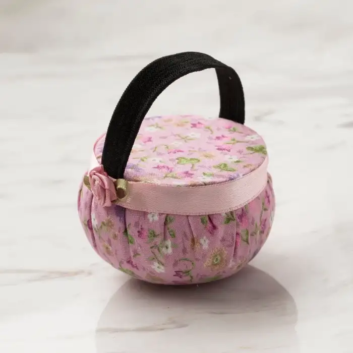 Loren Kola Takılabilir Lila Çiçekli İğnedanlık