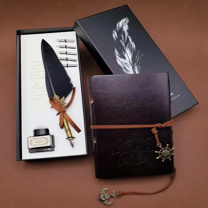 Tüylü Kalem Ve Deri Defter Set