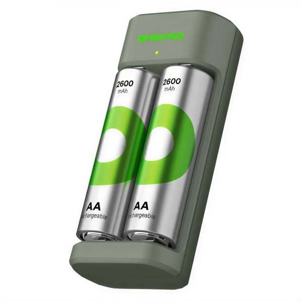 GP E221 USB Pil Şarj Cihazı + 2 Adet 2600mAh AA Şarjlı Pil Seti