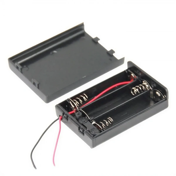 IC-233E 3lü Kapaklı Anahtarlı AA Pil Yuvası
