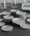 Alüminyum Tartım Kabı 100x8 mm – 100 Adetlik Toptan Set – Laboratuvar ve Endüstriyel Tartım Kapları