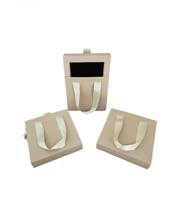 Toprak rengi 12 Adet Çekmeceli ve Çantalı Karton Kolye&Mini set Kutusu (12x12 cm )