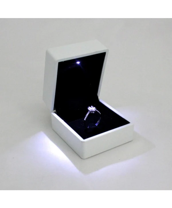Işıklı Yüzük & Alyans Kutusu Beyaz