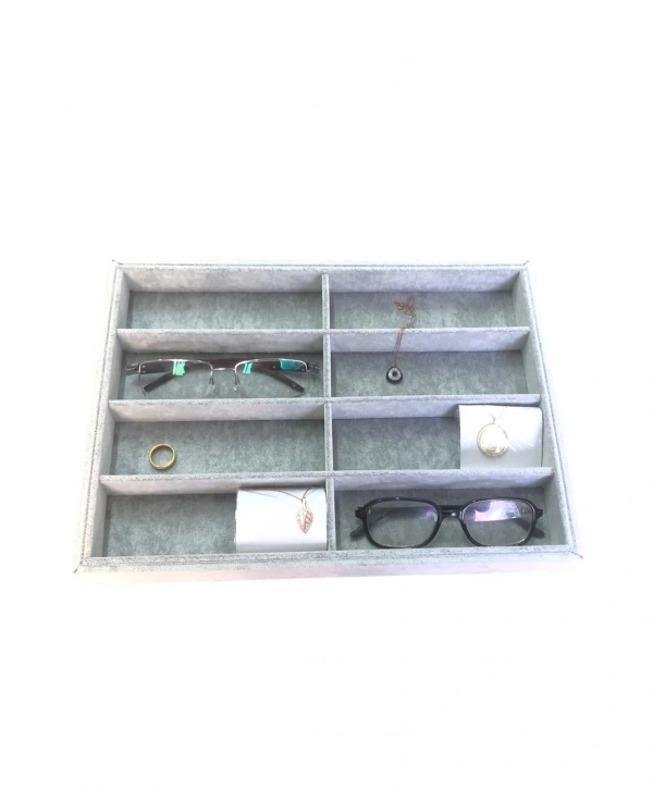 Gözlük Kolye Ucu Küpe Yüzük Servis Tablası Gri Süet (8 bölmeli) 25x35 cm