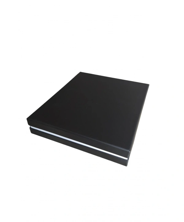 Büyük Set Kutusu Karton  Mat Siyah (18x21 cm)  (içi Süngerli)