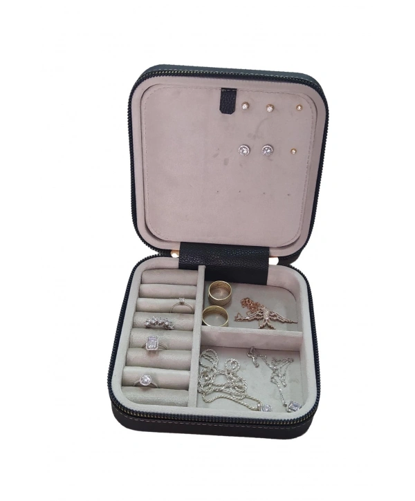 Fermuarlı Deri (Ahşap Kasalı ) Orta boy Takı, Seyahat Ve Mücevher Çantası,kutusu Siyah(15x15 Cm)