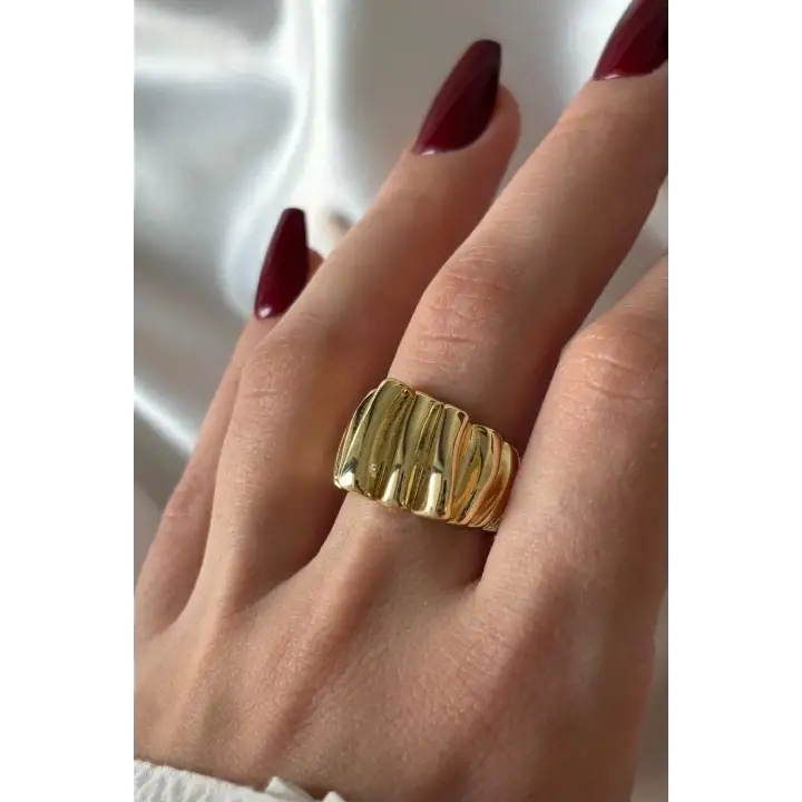 Cilalı Kırışık Asimetrik Bombeli Tasarım Günlük Ayarlanabilir Kadın Çelik Yüzük Gold Kararmaz