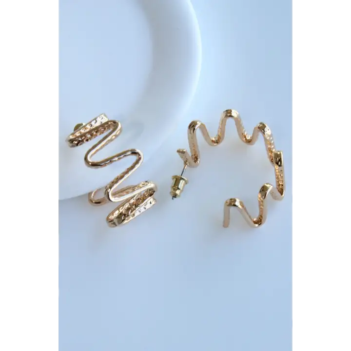 Asimetrik Dalgalı Halka Model İğneli Kadın Çelik Küpe Rose Kararmaz Renk Atmaz