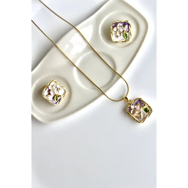 Vintage Kare Burgu Kenarlı Mor Çiçek Motifli 3d Tablo Tasarım Kadın Çelik Kolye Kararmaz Renk Atmaz