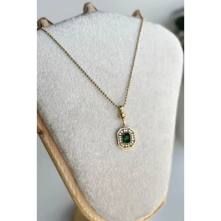 Yeşil Baget Taşlı Kare Tasarım Kadın Çelik Kolye Gold Kararmaz Renk Atmaz
