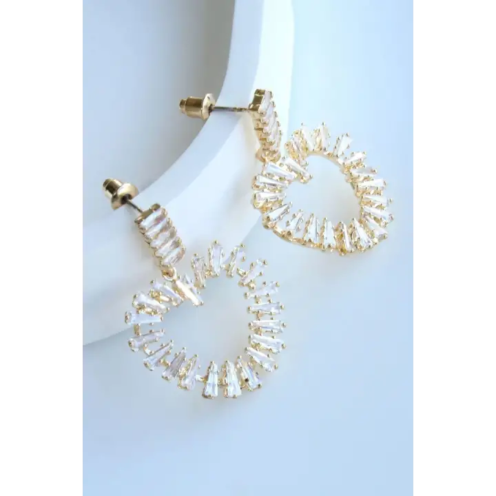 Sallantılı Full Zirkon Taşlı Kalp Tasarım Kadın Çelik Küpe Gold Kararmaz Renk Atmaz