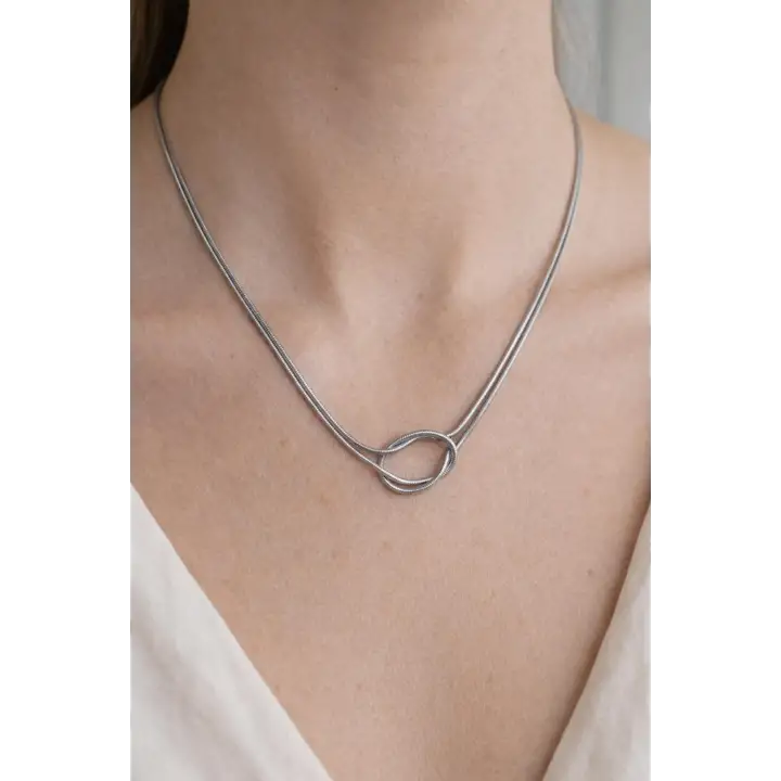Silver Gümüş Renk Düğüm Detaylı 45 Cm Kadın Çelik Kolye Kararmaz Renk Atmaz