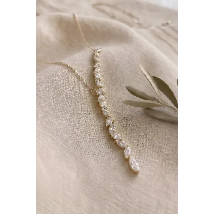 Markiz Kesim Zirkon Taşlı Tasarım Altın Kaplama Y Kadın Çelik Kolye Kararmaz Renk Atmaz