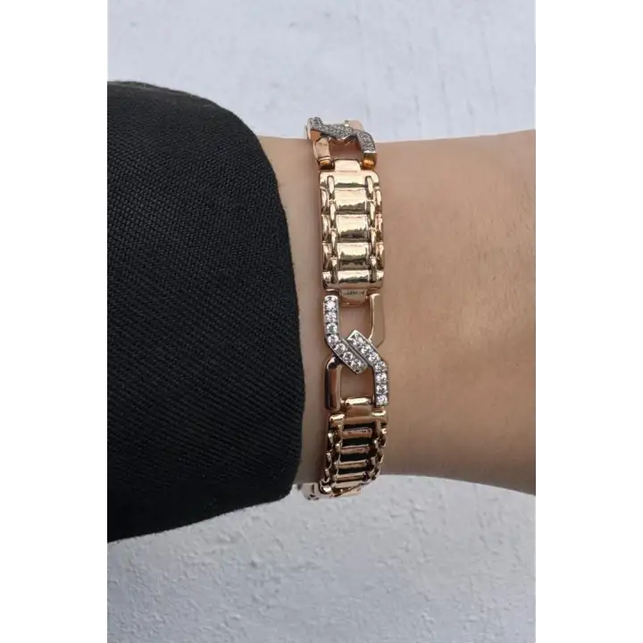 Rose Gold Z Form Detaylı Zirkon Taşlı Kadın Çelik Bileklik Kararmaz Renk Atmaz