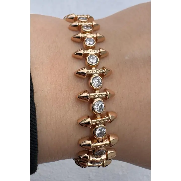 Rose Gold Çivili Spike Zirkon Taşlı Kadın Çelik Bileklik Kararmaz Renk Atmaz