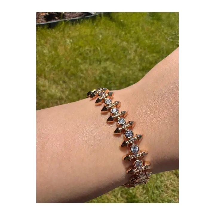 Rose Gold Çivili Spike Zirkon Taşlı Kadın Çelik Bileklik Kararmaz Renk Atmaz