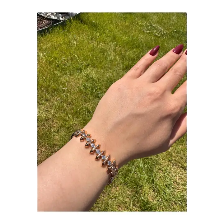 Rose Gold Çivili Spike Zirkon Taşlı Kadın Çelik Bileklik Kararmaz Renk Atmaz
