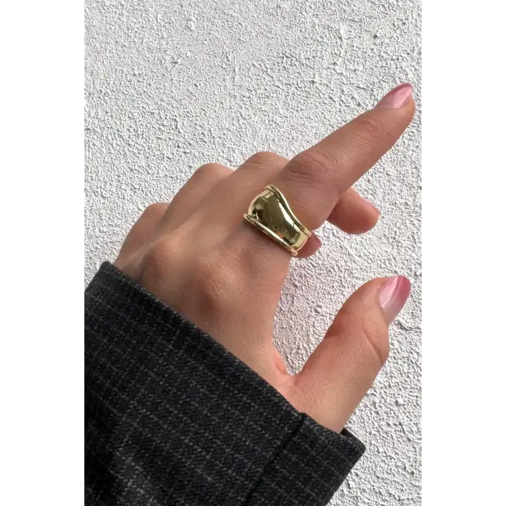 Yeni Sezon Lisse Tasarım Ayarlanabilir Kadın Çelik Yüzük Altın Kararmaz Renk Atmaz