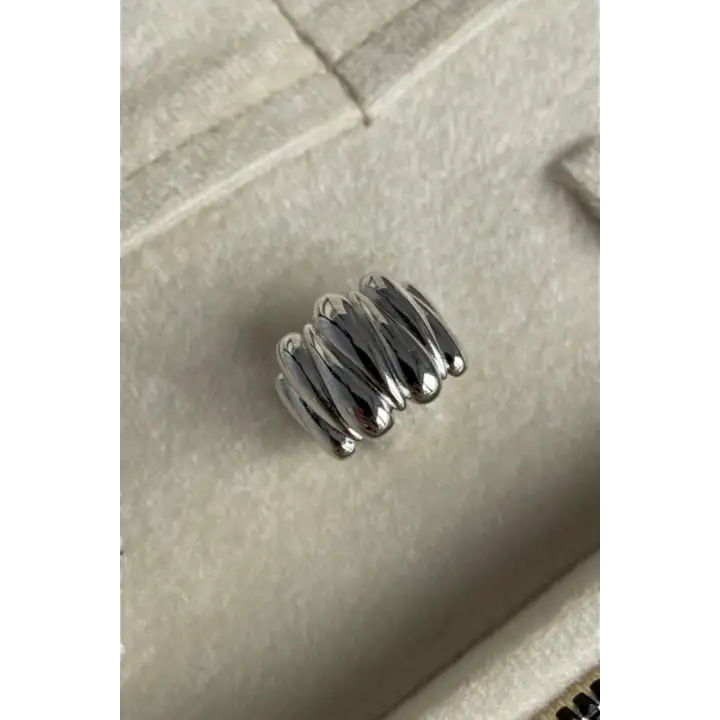Yeni Sezon Twist Luxe Tasarım Ayarlanabilir Kadın Çelik Yüzük Gümüş Kararmaz Renk Atmaz