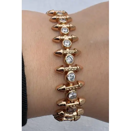 Rose Gold Çivili Spike Zirkon Taşlı Kadın Çelik Bileklik Kararmaz Renk Atmaz
