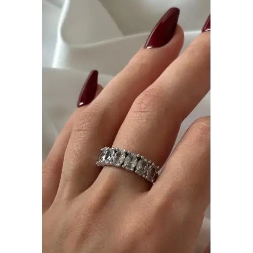 Ayarlanabilir Kenarları Burgu Model Oval Sıra Taş Kadın Çelik Yüzük Gümüş Kararmaz Renk Atmaz